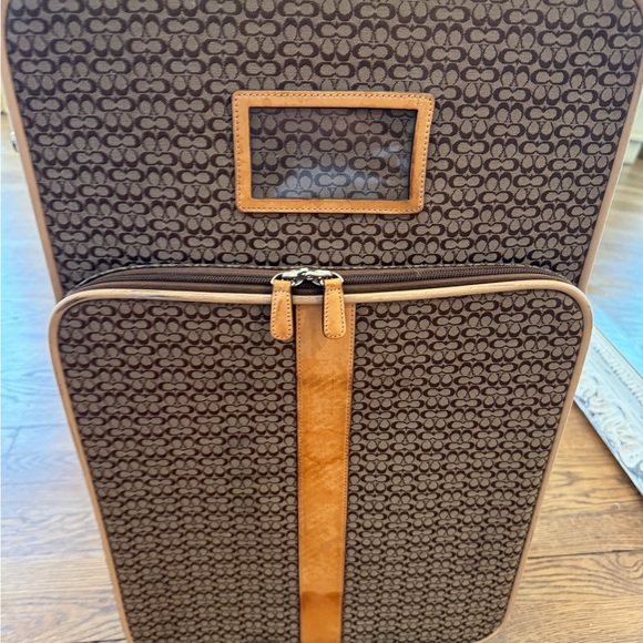 Coach carry-on suitcase - Picture 1 of 7